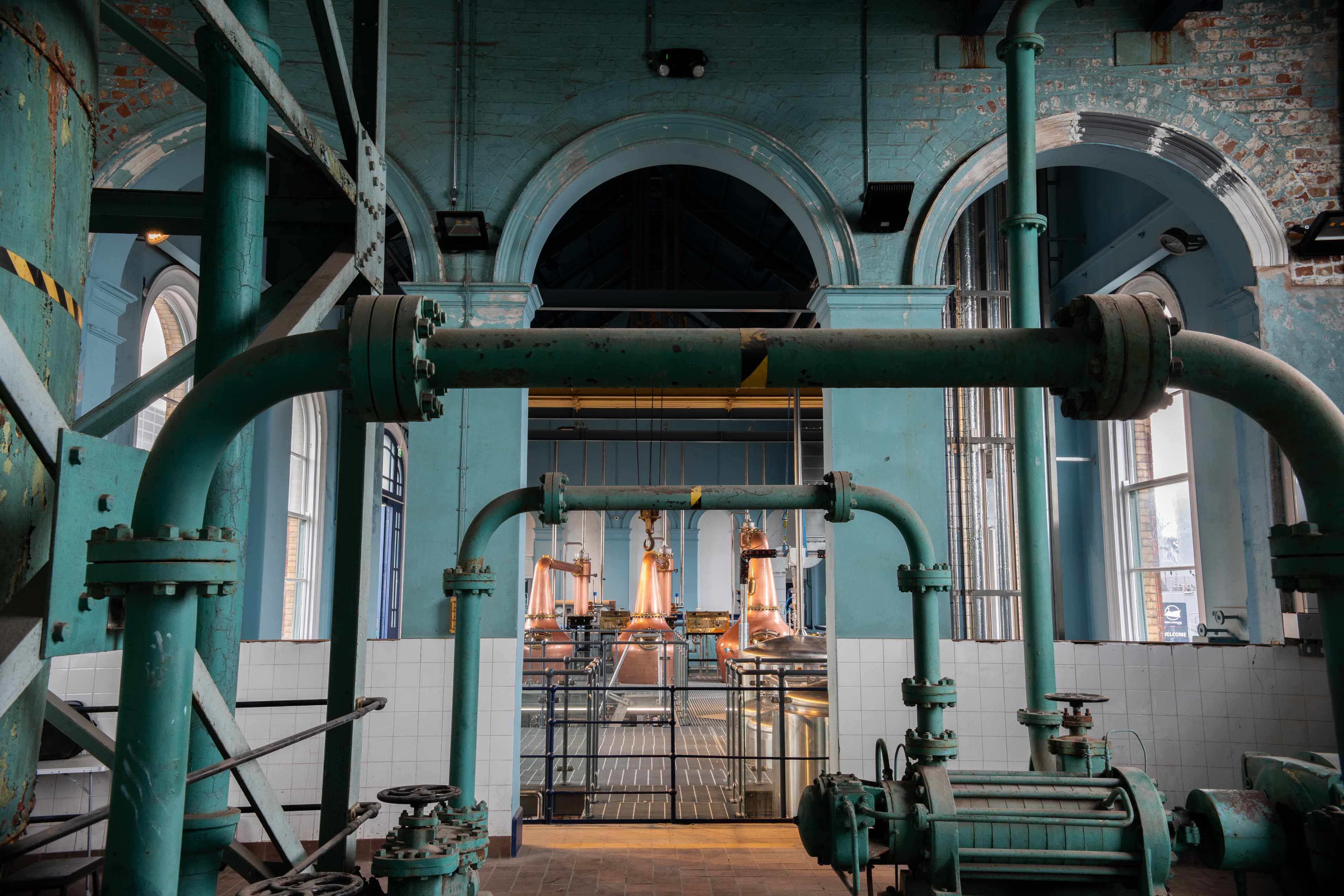 Dublin: Giants Causeway and Titanic Distillers with a Whiskey tasting