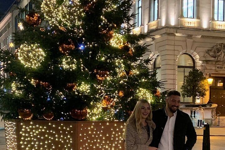 London Bespoke Black Cab Christmas Lights & Sights Private Tour