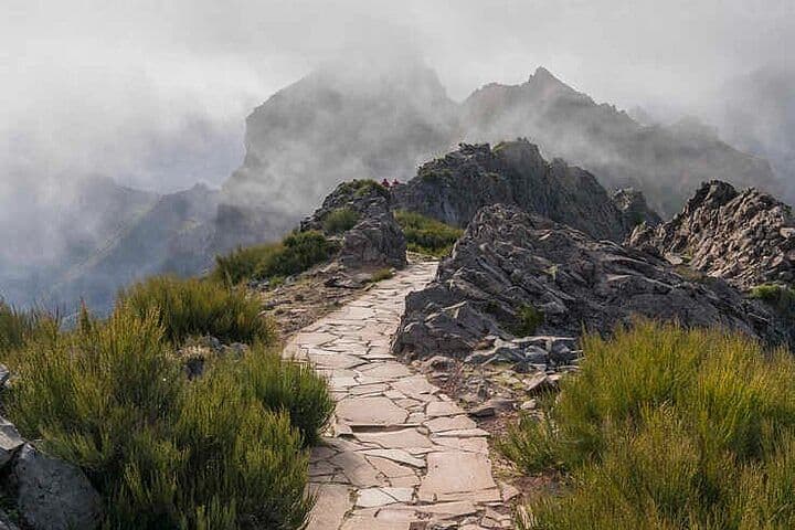 Morning Transfer Self-Guided Hike Pico do Arieiro